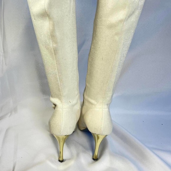 Vintage Jesus Diamante Lush White Velvet Knee High Boots with Golden Heel Sze 37 - Picture 3 of 4